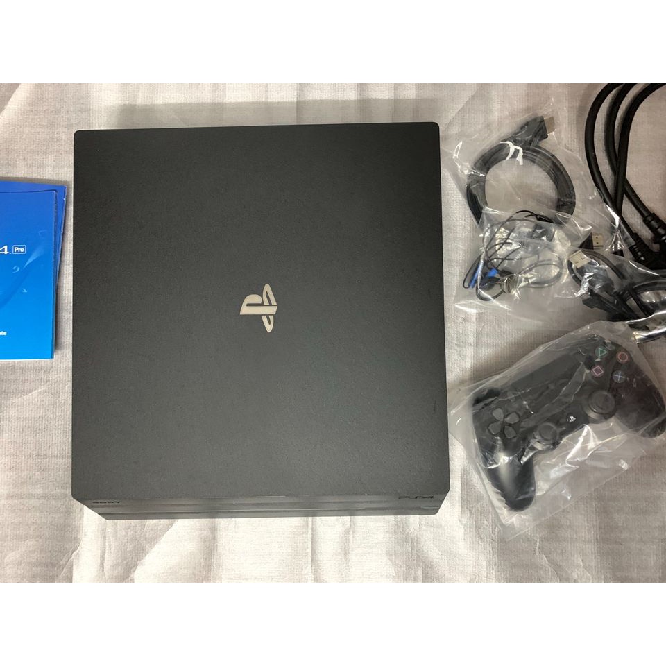 Ps4 PRO 1TB đen hàng Nhật Fw 9.0.3 mới 99%