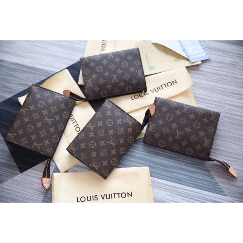 Clutch cầm tay LV sz17cm hàng đẹp chuẩn fullbox