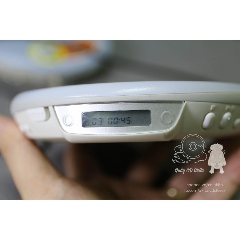 Máy nghe đĩa CD Sony Walkman D-EJ002 màu trắng