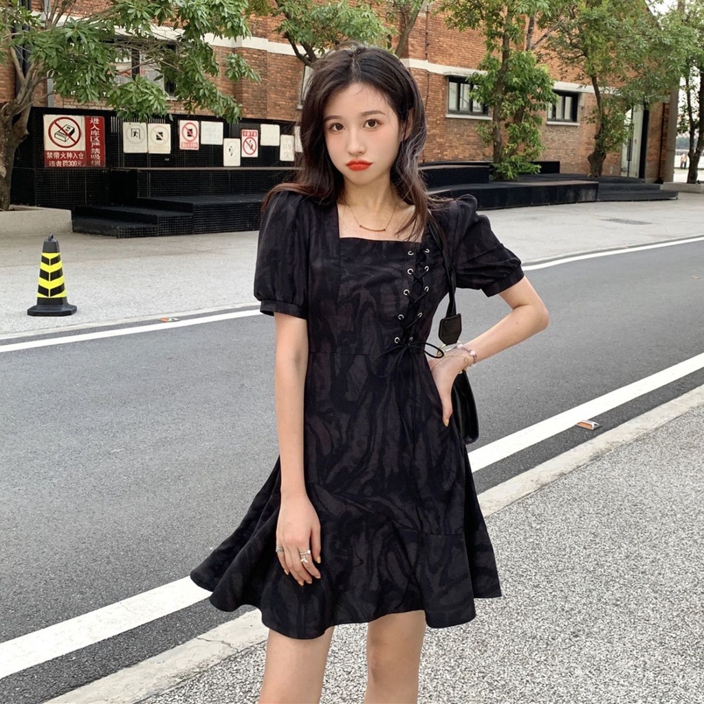 Đầm Tay Phồng Cổ Vuông Phong Cách Hepburn Hàn Quốc Thời Trang 2022 Mới