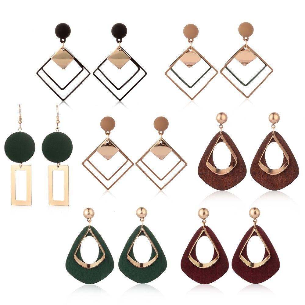 HS Bông Tai Gỗ Thiết Kế Hình Học Thanh Lịch