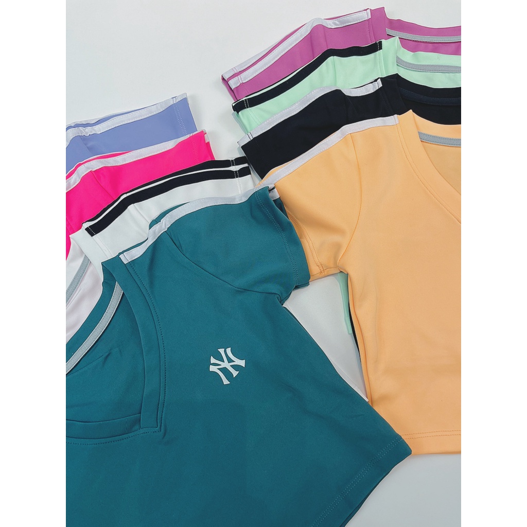 Áo Croptop Có Tay 2 Sọc Tập Gym Nữ Siêu Xinh