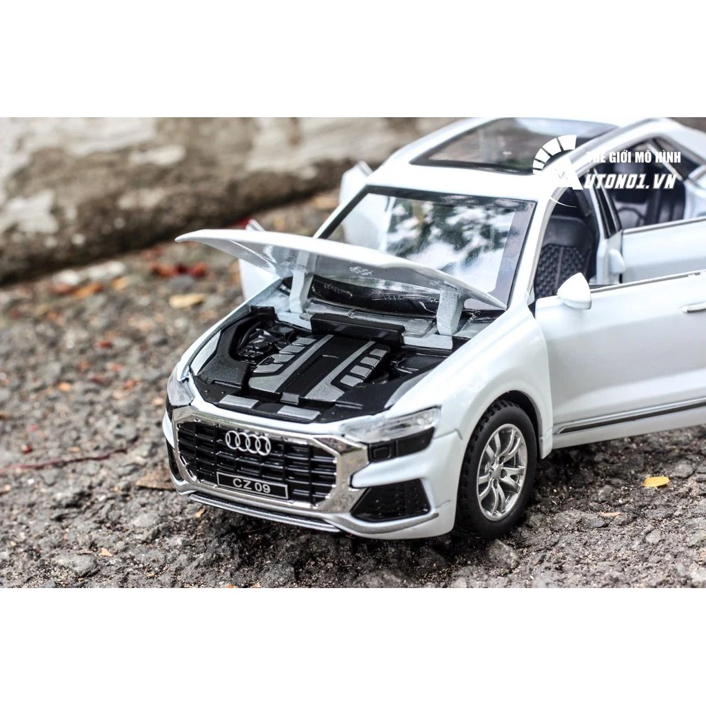 MÔ HÌNH XE AUDI Q8 WHITE 1:32 CHE ZHI 5736