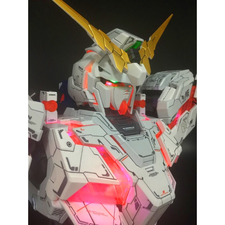 Mô hình Gundam tượng bán thân Unicorn Gundam 1/35 có LED + Part Kim loại
