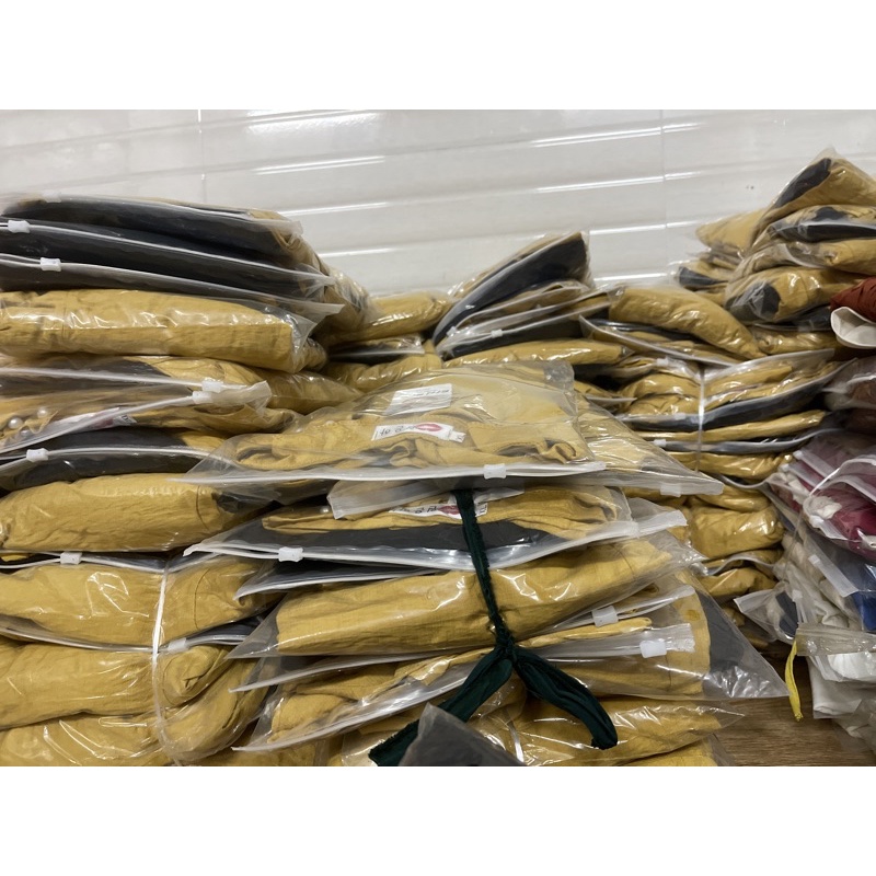 Bigsize 55-95kg sét váy áo vàng +chân váy xếp ly