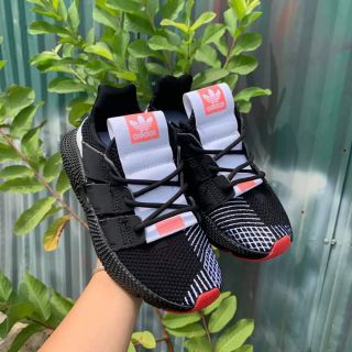 Giay prophere đen đỏ