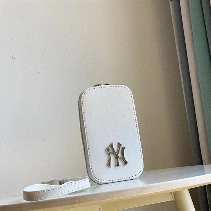 Túi chính hãng MLB Mini Neck Pouch New York Yankees