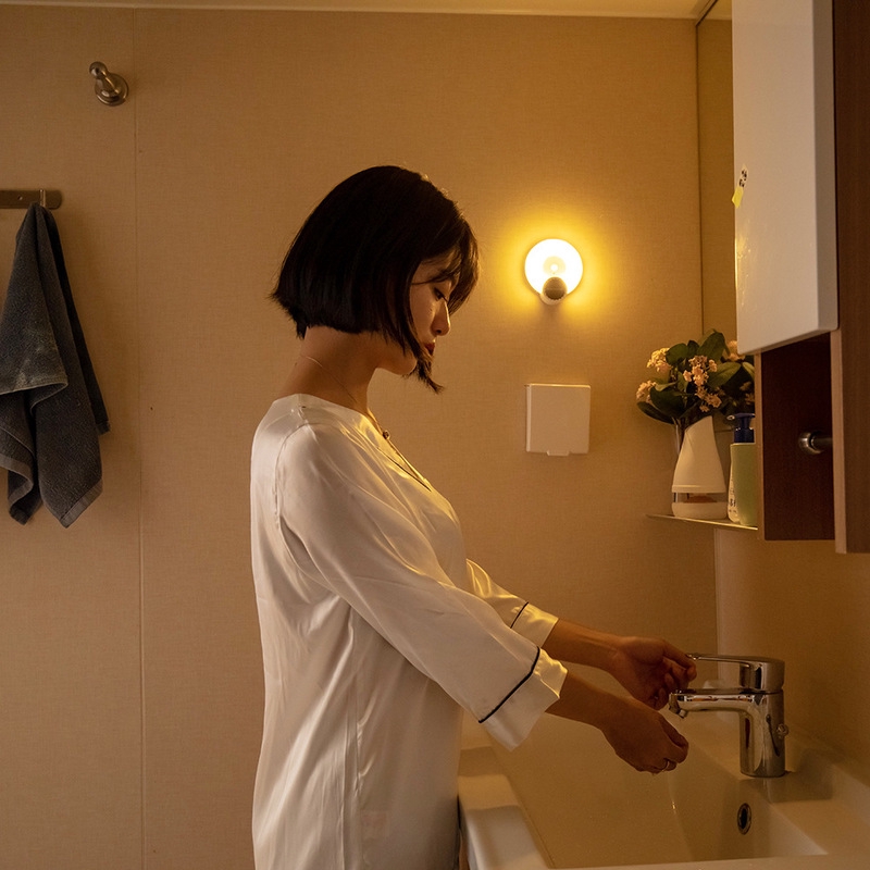 Đèn Ngủ Nam Châm Gắn Tủ Quần Áo