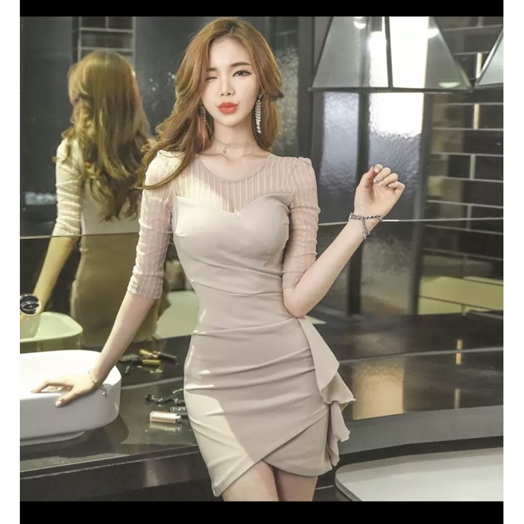 Đầm nhún eo nữ tính