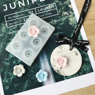 2506.081 KHUÔN SILICONE 6 HOA ĐÀO/MAI