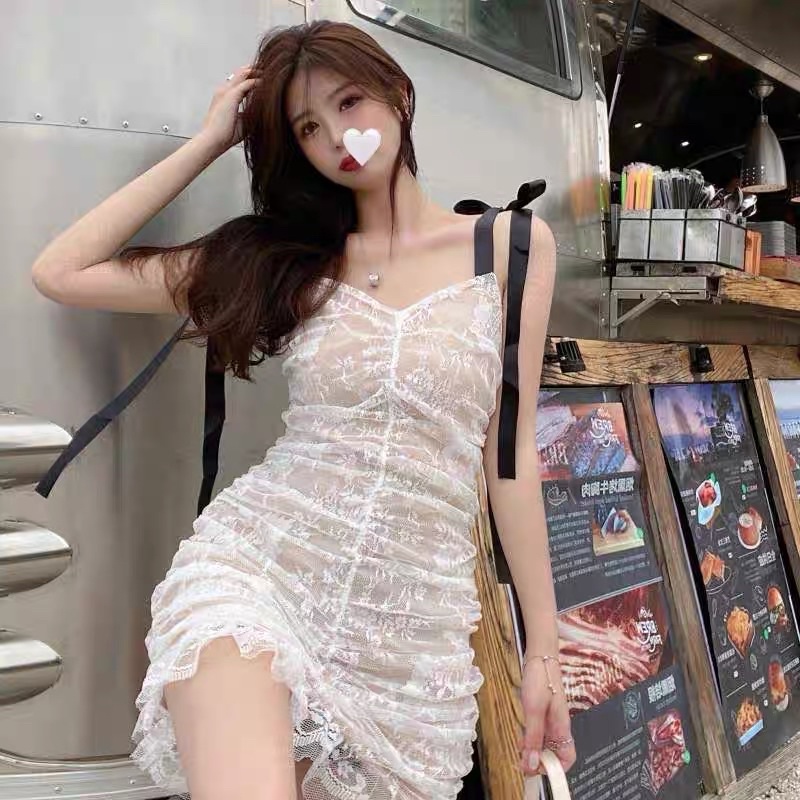 Đầm body ren ôm body 2 dây Ulzzang