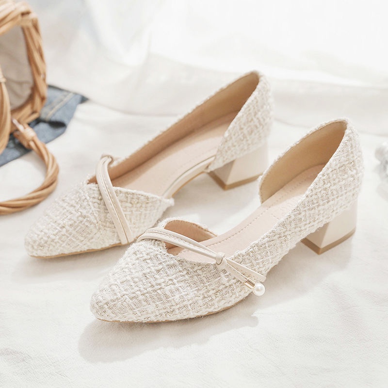 Giày mũi nhọn đế dày thời trang dành cho mùa xuân 2021