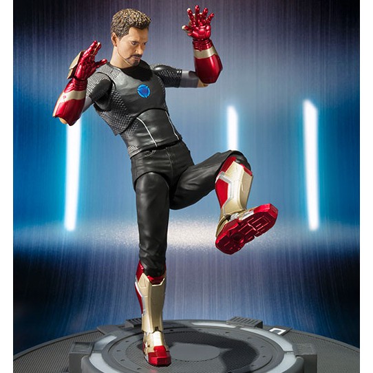 GIÁ HỦY DIỆT Mô Hình Người Sắt Iron Man Tony Stark Mark 42 SHF - S.H. Figuarts Full Box