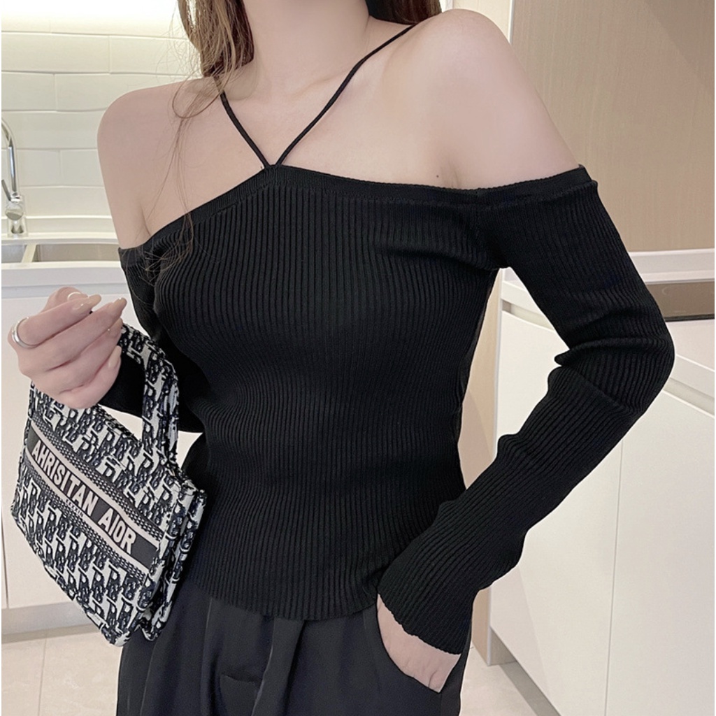 [Augustcloth] Áo croptop vải gân trễ vai tay dài trắng dây chéo cổ phong cách Hàn Quốc