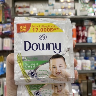 1 dây nước xả vải Downy dịu nhẹ hương sả