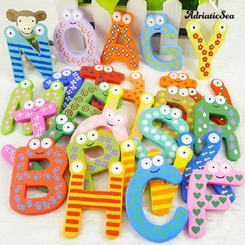 Set 26 chữ cái từ A-Z bằng gỗ có nam châm hít gắn tủ lạnh