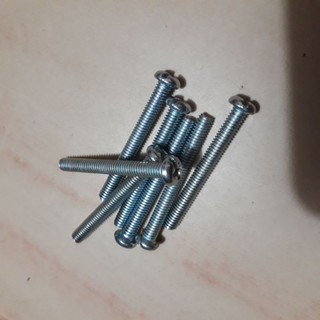 ốc vít êku và long đen 100gr