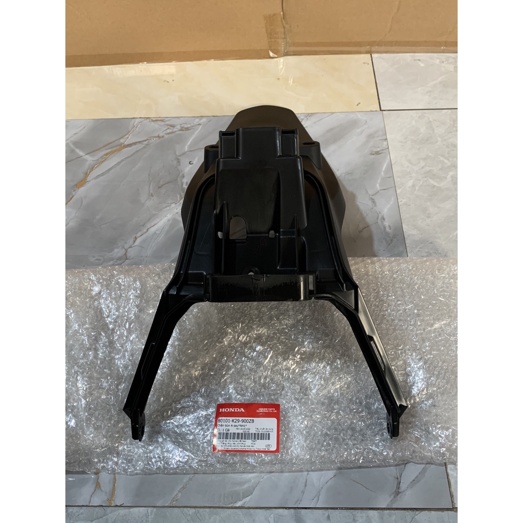 Chắn bùn A sau HONDA SH MODE năm 2013-2018 màu Đen. *NH1* 80101K29900ZB