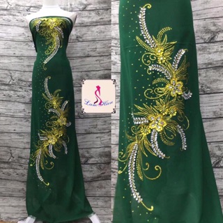 Vải áo dài đính cườm