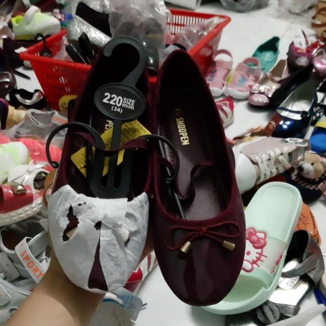 Combo giày cho khách thu thủy