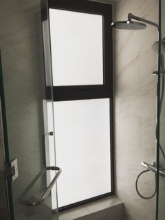 Giấy dán kính mầu ghi dày siêu bền.