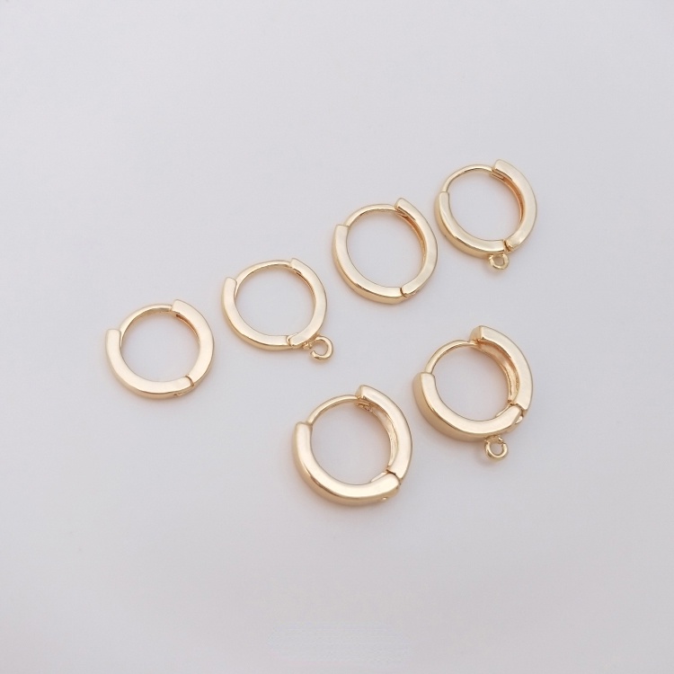 Một Cặp Bông Tai Tròn 14K Bằng Đồng Màu Vàng Đồng Có Khóa Treo Trang Sức Thủ Công
