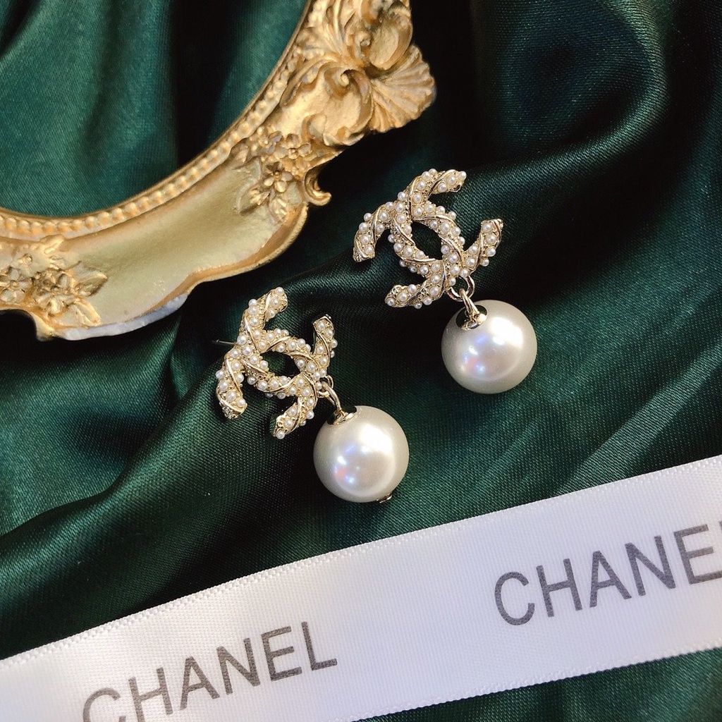 Bông tai Chanel đính ngọc trai thời trang dành cho nữ