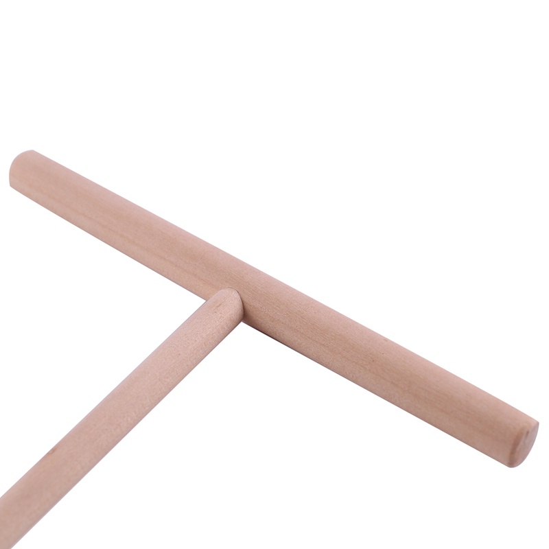 1 cây gỗ chữ T dùng làm bánh crepe