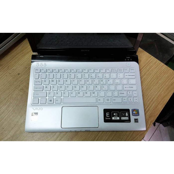 Laptop Mini Đẳng Cấp Sony Vaio 11inch SVE 11 Ram 4Gb Màn 11inch  Đủ HDMI Tặng Phụ Kiện