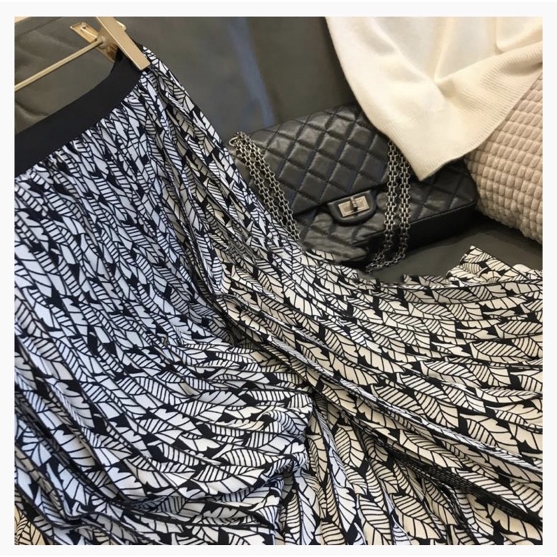 (SALE 50%) Chân váy lua xếp ly họa tiết Lá lạ mắt, chân váy midi freesize