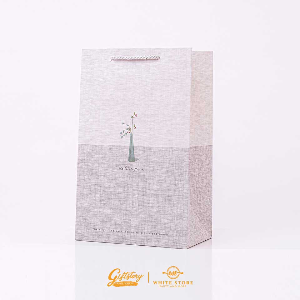 Túi Giấy Cao Cấp FLOWER - Đựng quà tặng sang chảnh chất lượng cao chỉ có tại WhiteStore.vn | BigBuy360 - bigbuy360.vn
