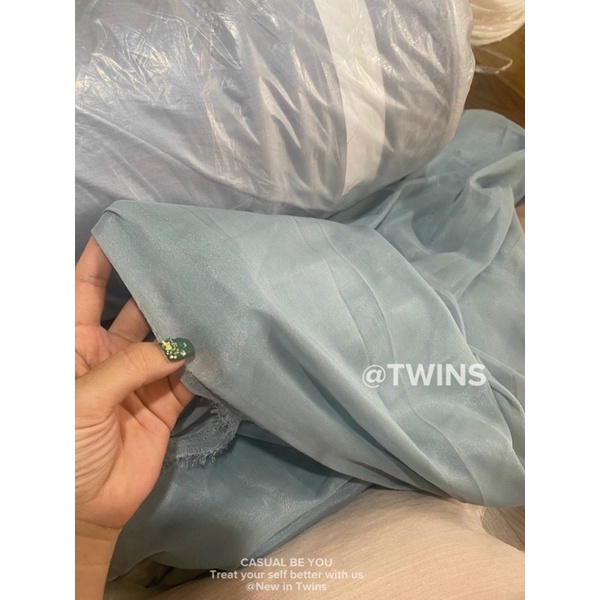 Áo sơ mi cổ bèo Lamia Top nhũ ánh trai