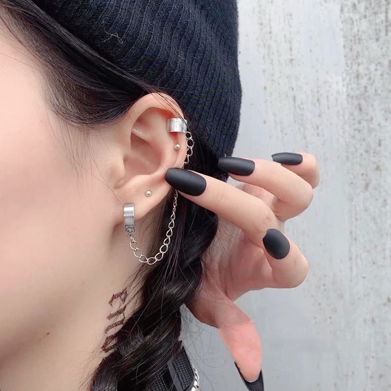 1 Khuyên Kẹp Tai Dạng Chuỗi Tua Rua Bằng Thép Không Gỉ Phong Cách Hip Hop Đường Phố Cá Tính Dành Cho Nam Và Nữ