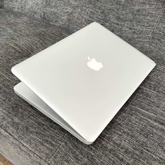 [ Đẳng Cấp - Mạnh Mẽ ] Macbook Pro 2012 - MD101 Core i5 4th/ Ram 8Gb/ SSD 256Gb/ Màn hình 13.3 inch siêu đẹp.