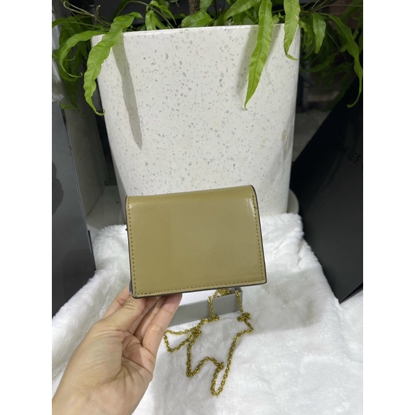 Ví gập cầm tay ck