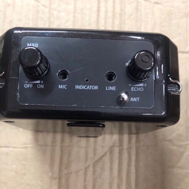 Máy trợ giảng  Zansong M80 loa trợ giảng dòng micro không dây bluetooth đài fm