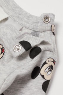 Set yếm mickey bé trai gái