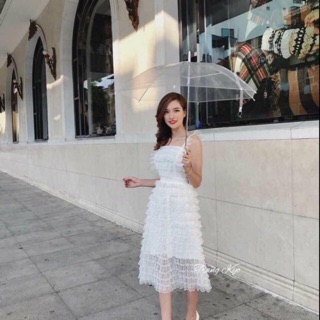 Váy ren tầng trắng