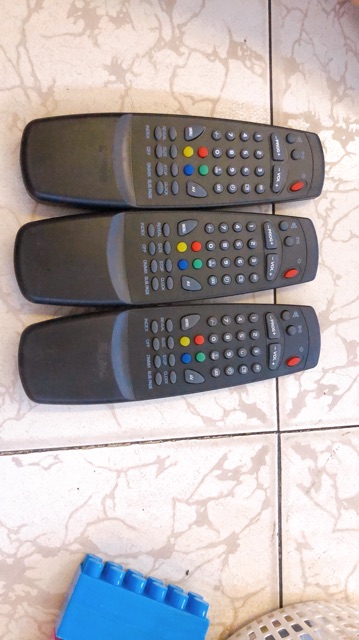 Điều khiển tivi TRC đời củ thanh lý