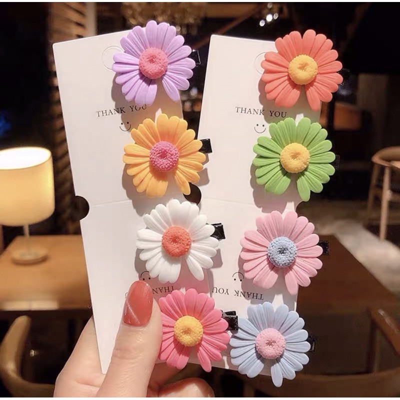 kẹp mái hình hoa cúc xinh cho bé gái