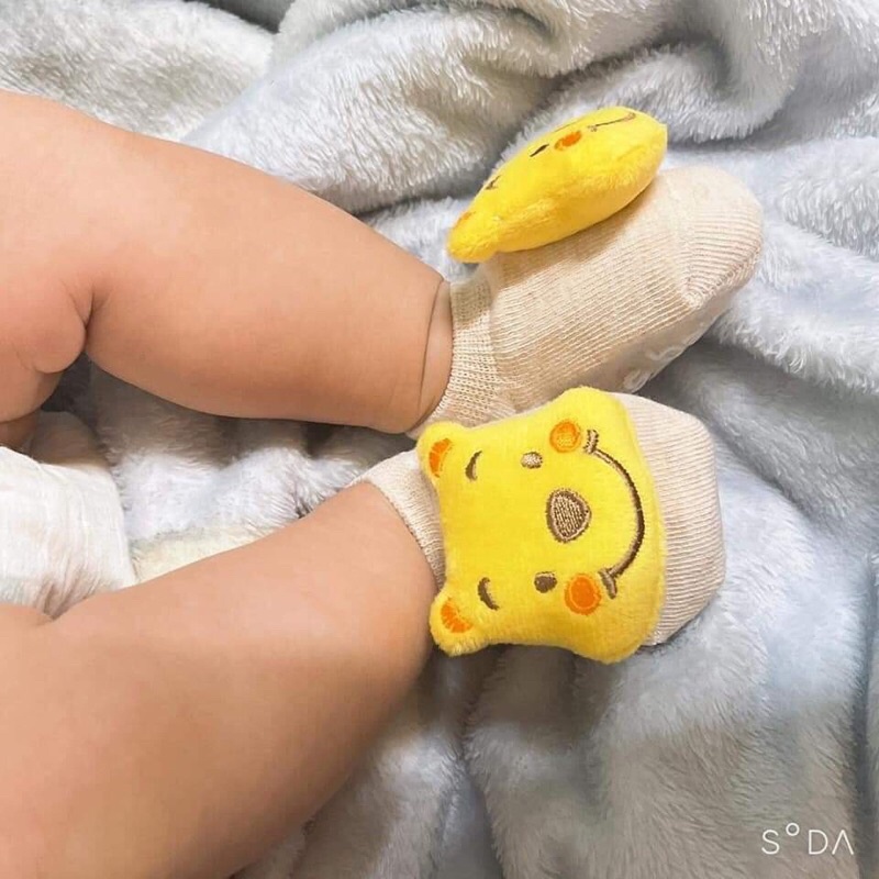 Tất 3D hình thú chống trượt cho bé