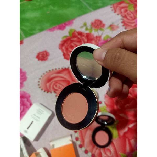 Má hồng herme hàng tặng của hãng siêu đẹp mịn lì màu cả ngày