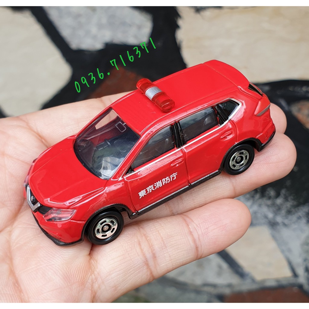 Mô hình xe cứu hỏa Nissan tomica Nhật Bản