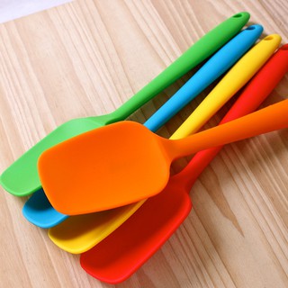 Phới thìa đánh trứng, khuấy bột làm bánh bằng Silicon đúc (spatula hình thìa)