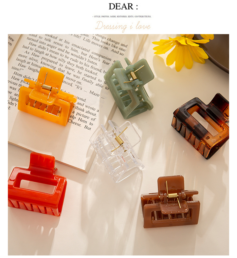 Smallquareexquisitehairpin