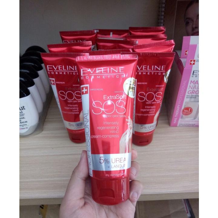 Kem dưỡng giúp tái tạo da tay siêu mềm mịn Eveline Extra Soft SOS 100ML