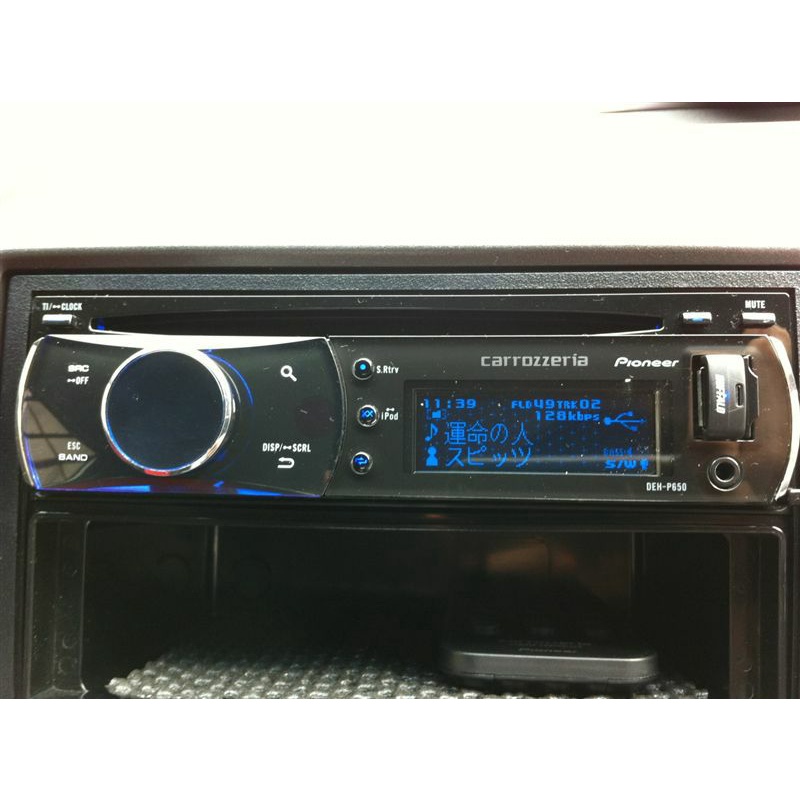 Carozzela Pioneer DEH -P650 made in japanAux.usb. out cra.cd. radio. Mp3