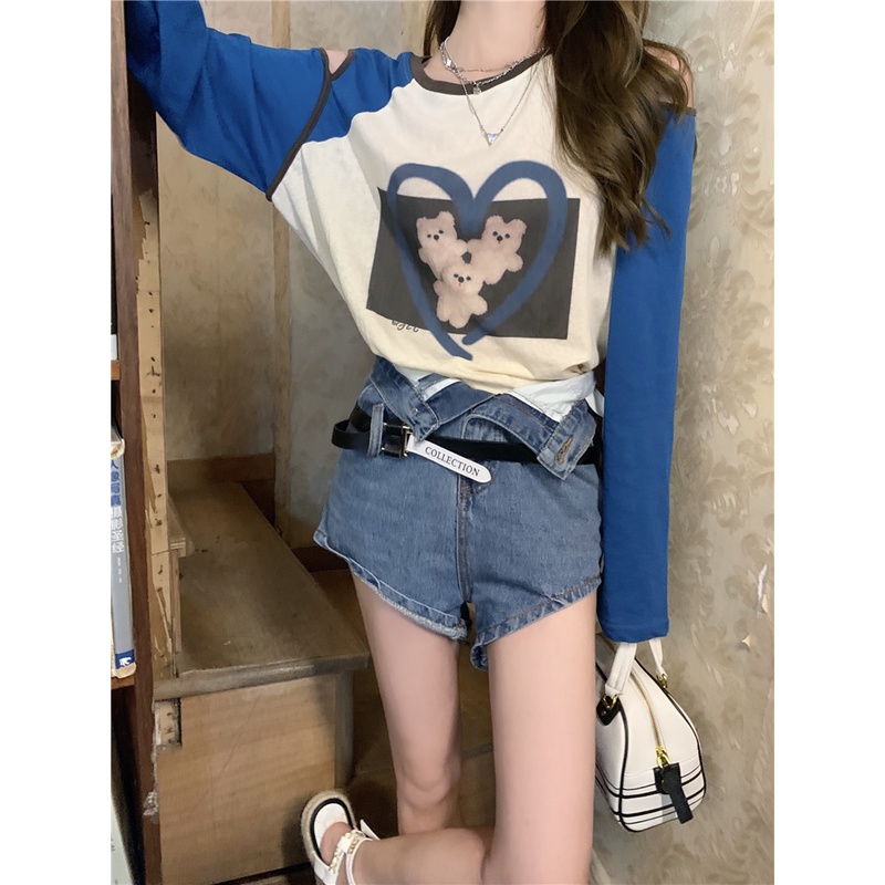 Áo thun mùa thu dài tay khoét hở vai phối viền 2 màu tay áo, style cá tính Hàn Quốc