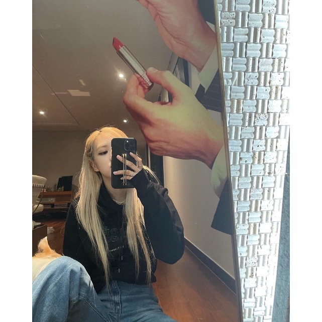 Áo hoodie in chữ Rosé Blackpink