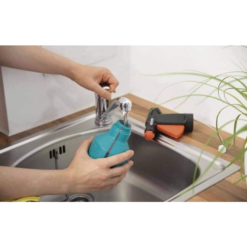 BÌNH TƯỚI CÂY NÉN KHÍ GARDENA 0,5L